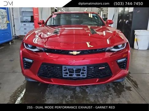 Used 2016 Chevrolet Camaro SS RWD image 2