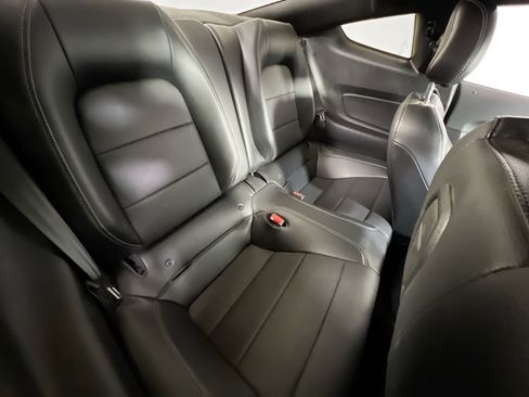 Used 2019 Ford Mustang GT Premium image 26