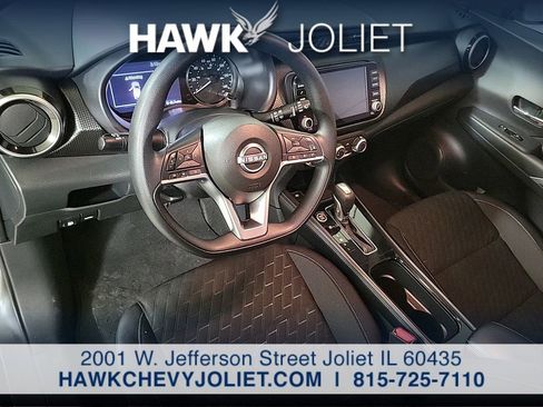 Used 2024 Nissan Kicks SV image 13