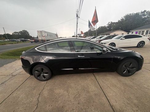 Used 2018 Tesla Model 3 Long Range RWD image 13