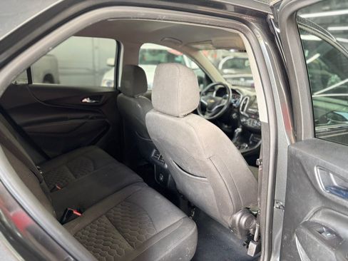 Used 2019 Chevrolet Equinox LT w/ Driver Convenience Package FWD image 19