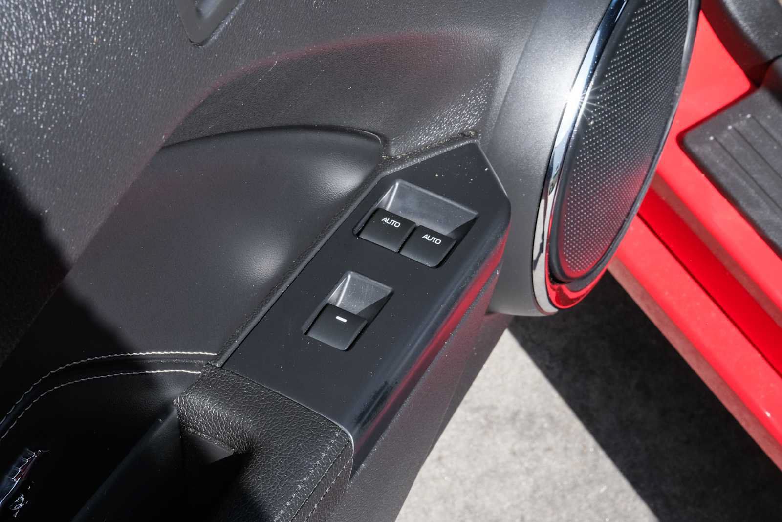 Used 2014 Ford Mustang GT Premium w/ Electronics Package RWD image 29