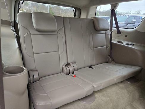 Used 2019 Chevrolet Suburban Premier image 19