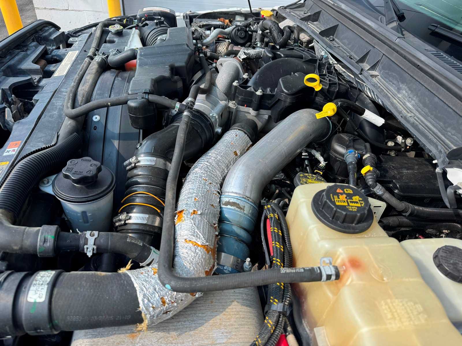 Used 2015 Ford F550 2WD Regular Cab Super Duty image 15