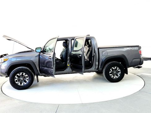 Used 2023 Toyota Tacoma TRD Off-Road image 10