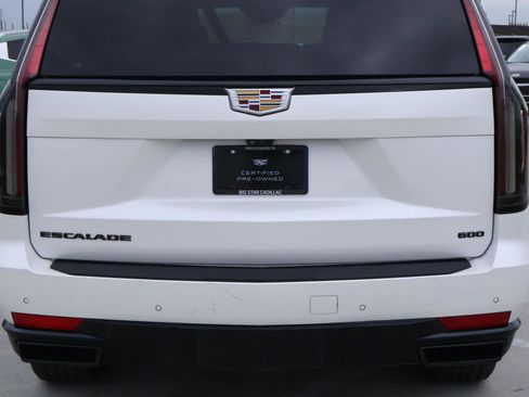 Used 2022 Cadillac Escalade ESV Sport w/ Touring Package image 10