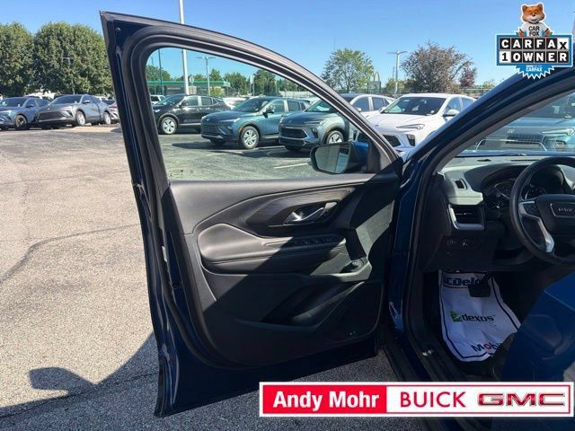 Used 2023 GMC Terrain SLE w/ Driver Convenience Package FWD image 24