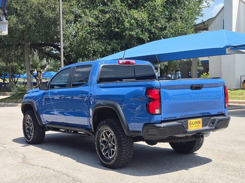 Used 2026 Chevrolet Colorado ZR2 w/ Technology Package AWD/4WD image 5