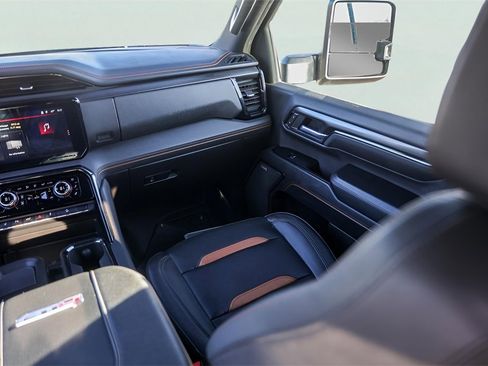 Used 2024 GMC Sierra 3500 AT4 w/ AT4 Premium Plus Package image 30