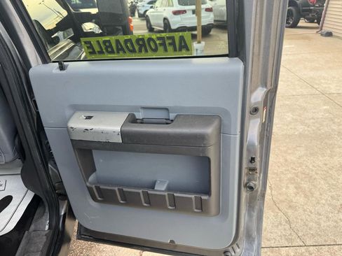 Used 2014 Ford F250 XLT w/ FX4 Off-Road Package image 16
