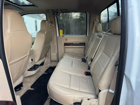 Used 2008 Ford F450 Lariat image 16
