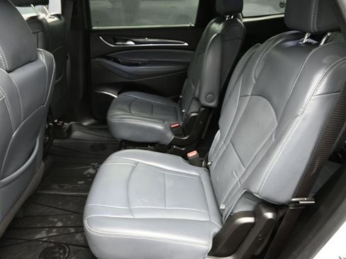 Used 2023 Buick Enclave Essence w/ Sport Touring Edition image 18