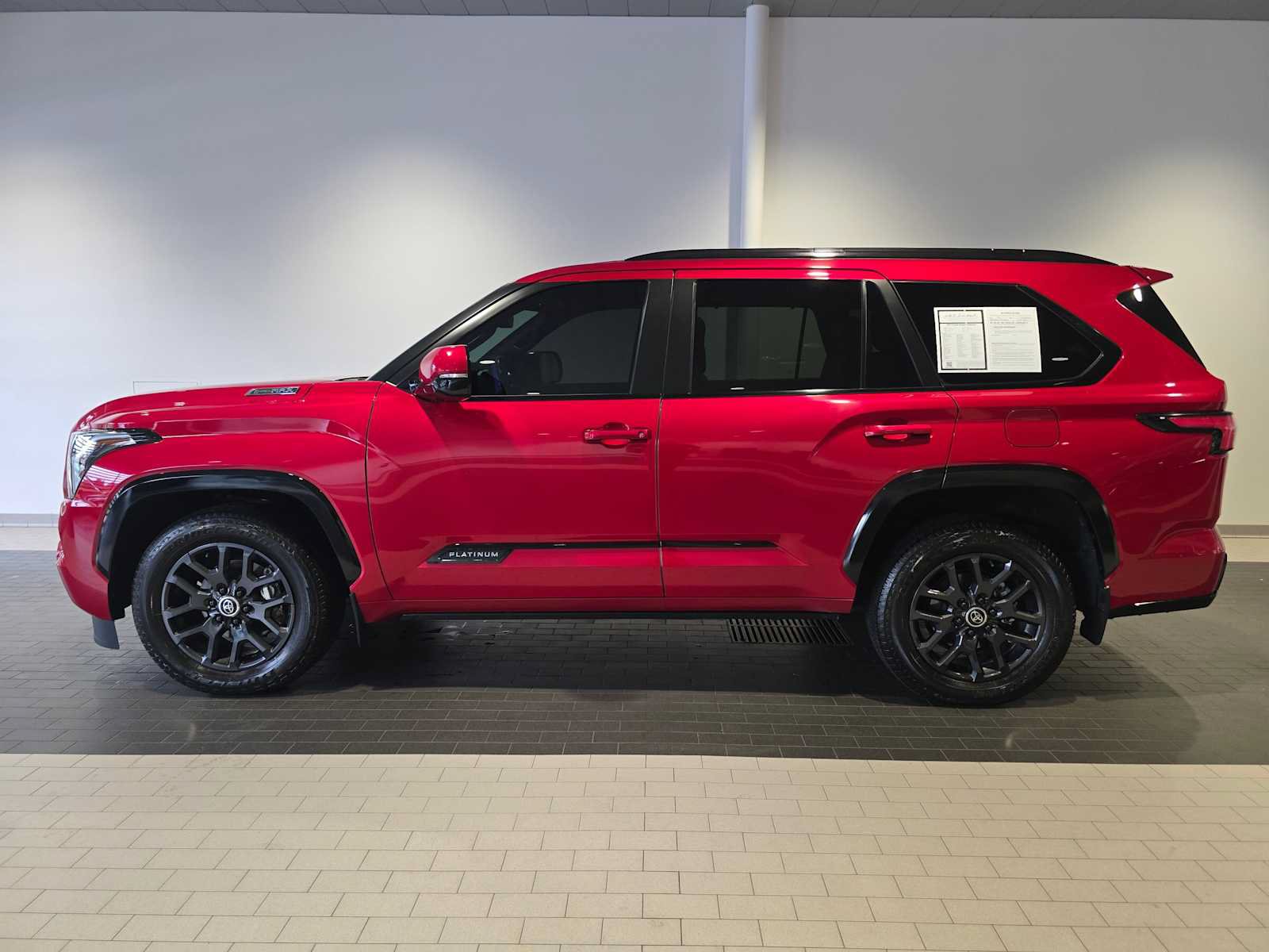 Used 2024 Toyota Sequoia Platinum AWD/4WD image 2