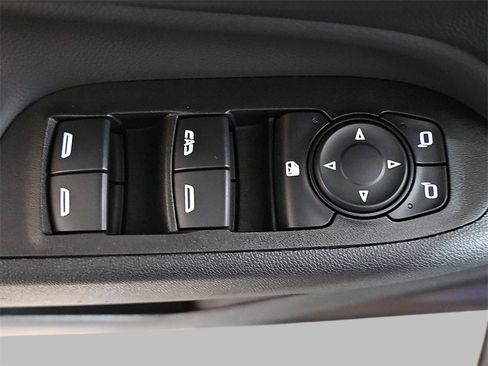 Certified 2021 Chevrolet Equinox LT image 29