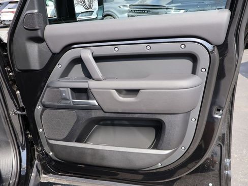 New 2026 Land Rover Defender 110 X-Dynamic SE AWD/4WD image 11