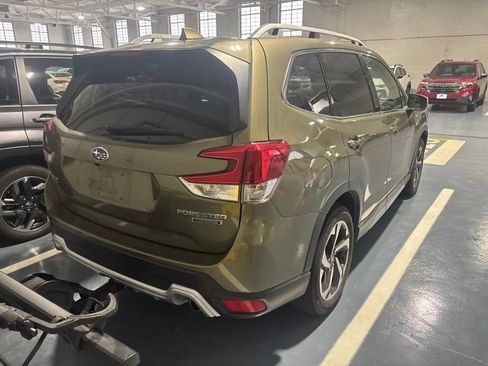Used 2023 Subaru Forester Touring AWD/4WD image 8