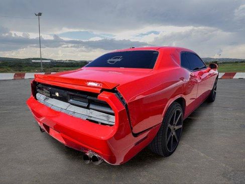 Used 2010 Dodge Challenger R/T RWD image 5