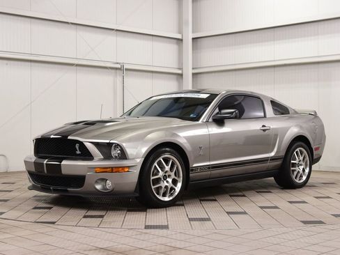 Used 2008 Ford Mustang Shelby GT500 RWD image 3