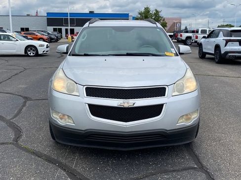 Used 2011 Chevrolet Traverse LT w/ Personal Connectivity Package FWD image 14