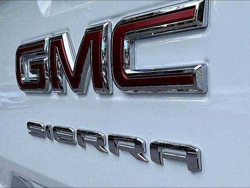 Used 2024 GMC Sierra 1500 Pro w/ Pro Value Package image 9