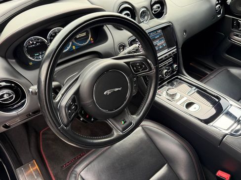 Used 2014 Jaguar XJ R LWB RWD image 46