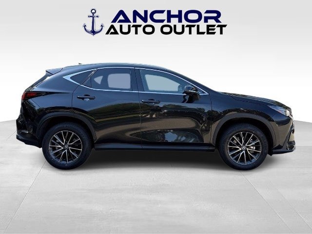 Used 2024 Lexus NX 250 FWD w/ Towing Package (2000 Lbs) image 9