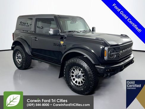 Certified 2023 Ford Bronco Badlands image 1