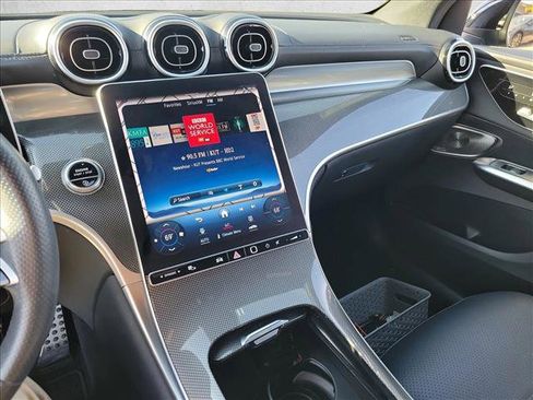 Used 2024 Mercedes-Benz GLC 300 image 19