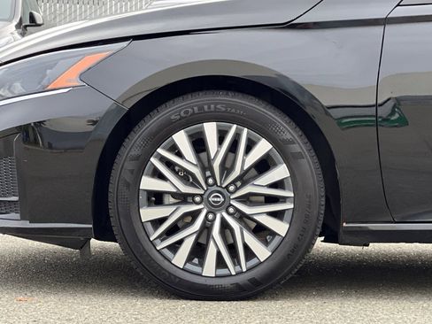 Certified 2024 Nissan Altima 2.5 SV image 30