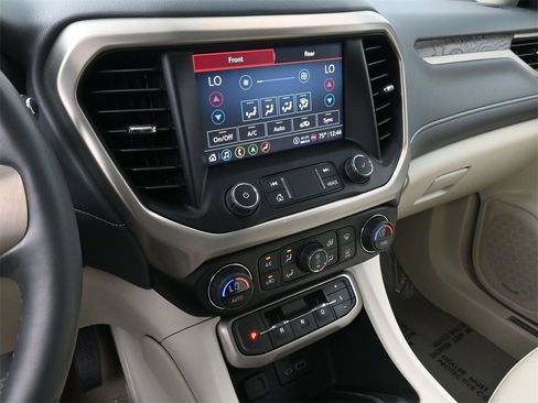 Used 2023 GMC Acadia Denali image 8