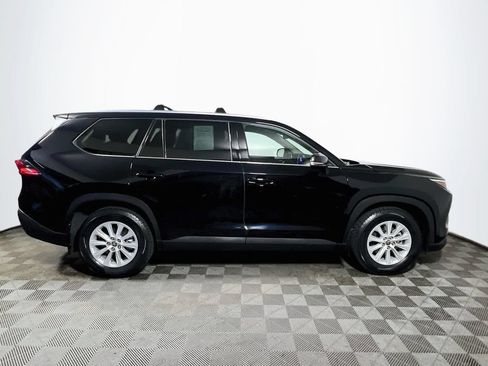Certified 2024 Toyota Grand Highlander AWD image 8