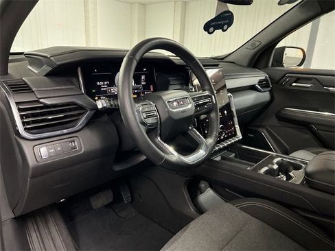 Certified 2025 GMC Acadia Elevation image 10