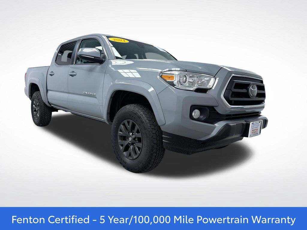 Used 2021 Toyota Tacoma SR5 AWD/4WD image 1