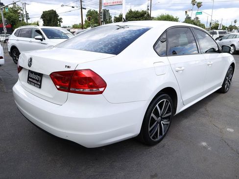 Used 2014 Volkswagen Passat 1.8T S FWD image 4