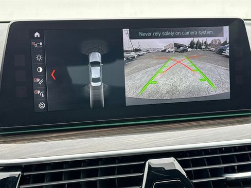 Used 2018 BMW 540i image 19