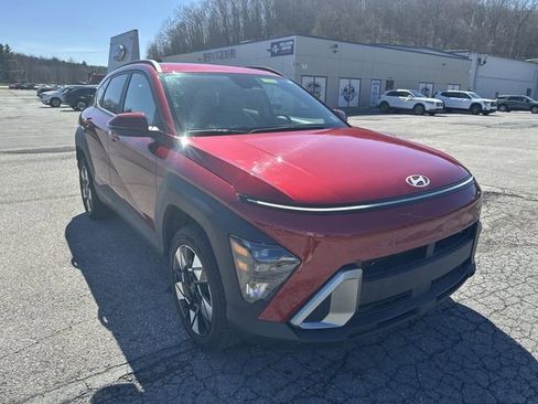 Used 2025 Hyundai Kona SEL image 11