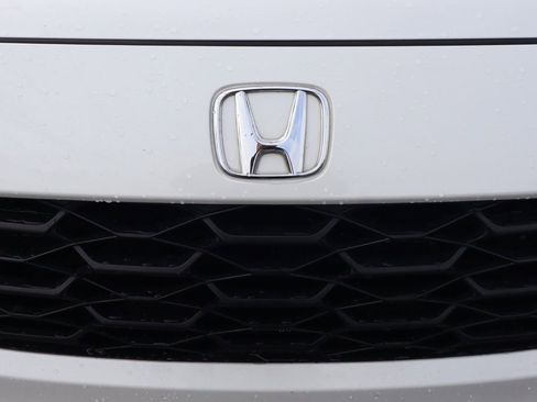 Used 2025 Honda HR-V LX image 36