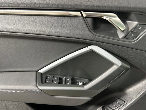 Used 2025 Audi Q3 2.0T Premium w/ Convenience Package image 10