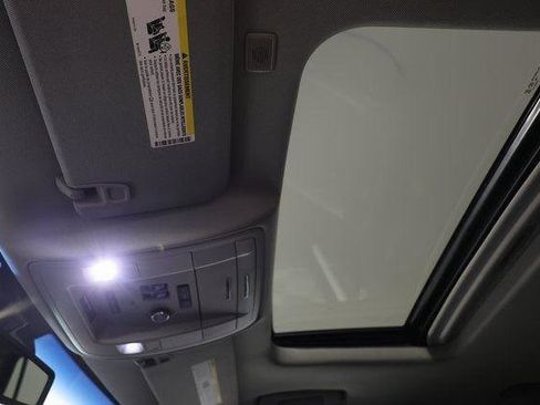 Used 2019 GMC Yukon SLT image 22