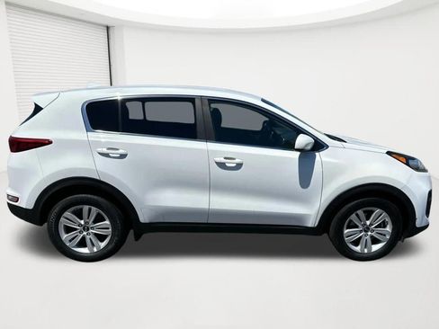 Used 2018 Kia Sportage LX FWD image 4