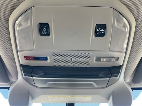 Used 2020 Subaru Ascent Premium w/ Convenience Package image 52