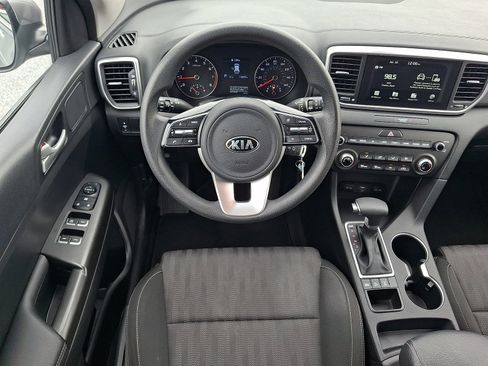 Used 2020 Kia Sportage LX AWD/4WD image 11