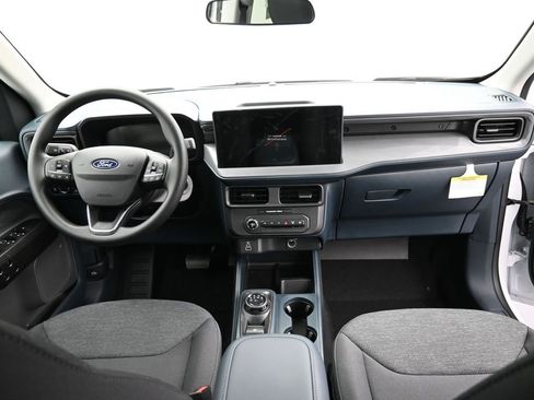 New 2025 Ford Maverick XL image 30