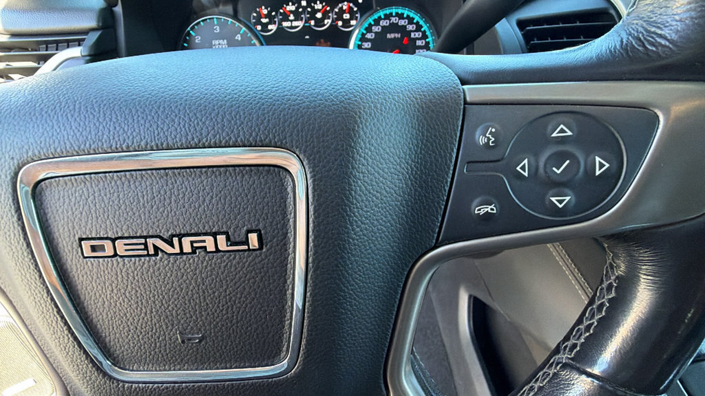 Used 2018 GMC Yukon Denali w/ Denali Ultimate Package AWD/4WD image 20