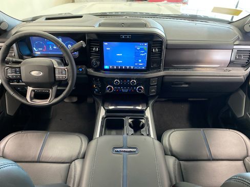 New 2026 Ford F350 Platinum w/ FX4 Off-Road Package AWD/4WD image 9