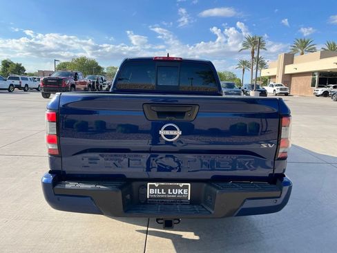 Used 2022 Nissan Frontier SV w/ Technology Package RWD image 4