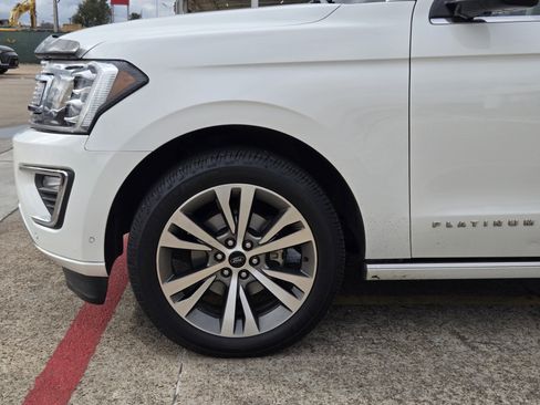 Certified 2021 Ford Expedition Platinum image 5