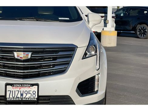 Used 2017 Cadillac XT5 Luxury w/ Driver Awareness Package image 38