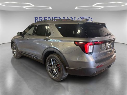 Certified 2025 Ford Explorer ST-Line w/ ST-Line Street Pack AWD/4WD image 7