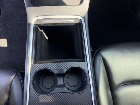 Used 2022 Tesla Model Y Performance AWD/4WD image 30
